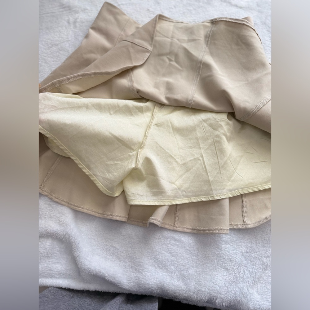 Beige A-Line Mini Skort Built In Shorts Coquette Preppy Tennis Academia Small - Picture 3 of 6